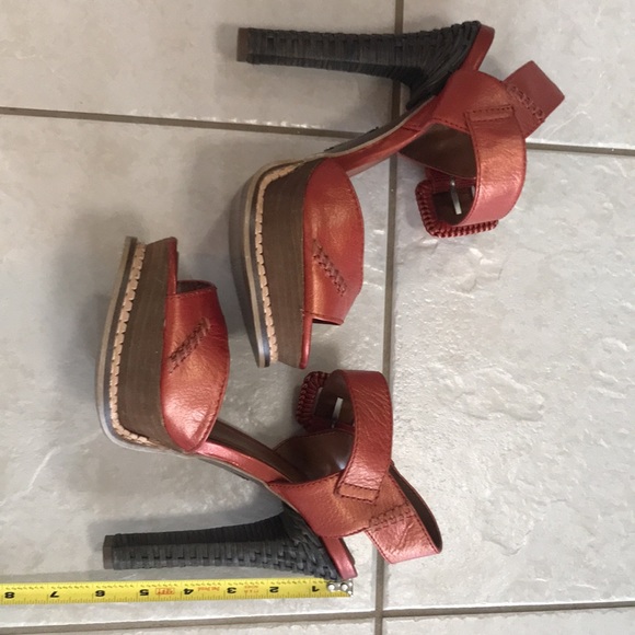 Nine West- boutique 9 platform, woven heel pump. - Picture 7 of 12